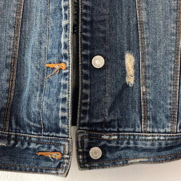 Hollister Skull Embroidered Distressed Jean Vest - Picture 4 of 10
